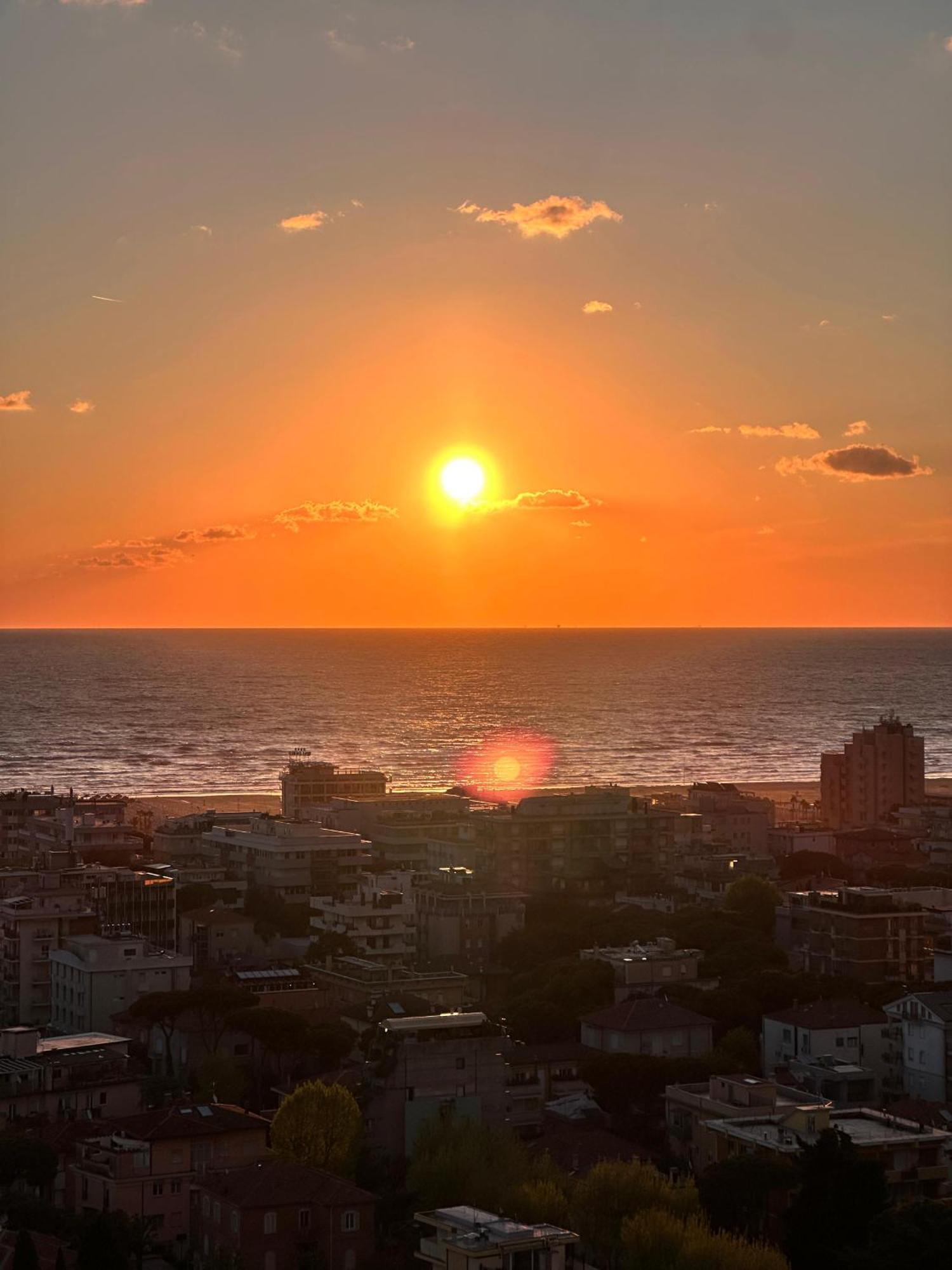 Panoramico Appartamento Vista Mare Rimini Eksteriør bilde